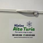 Logística de distribución de hielo y congeladores en Valencia Hielos Alto Turia